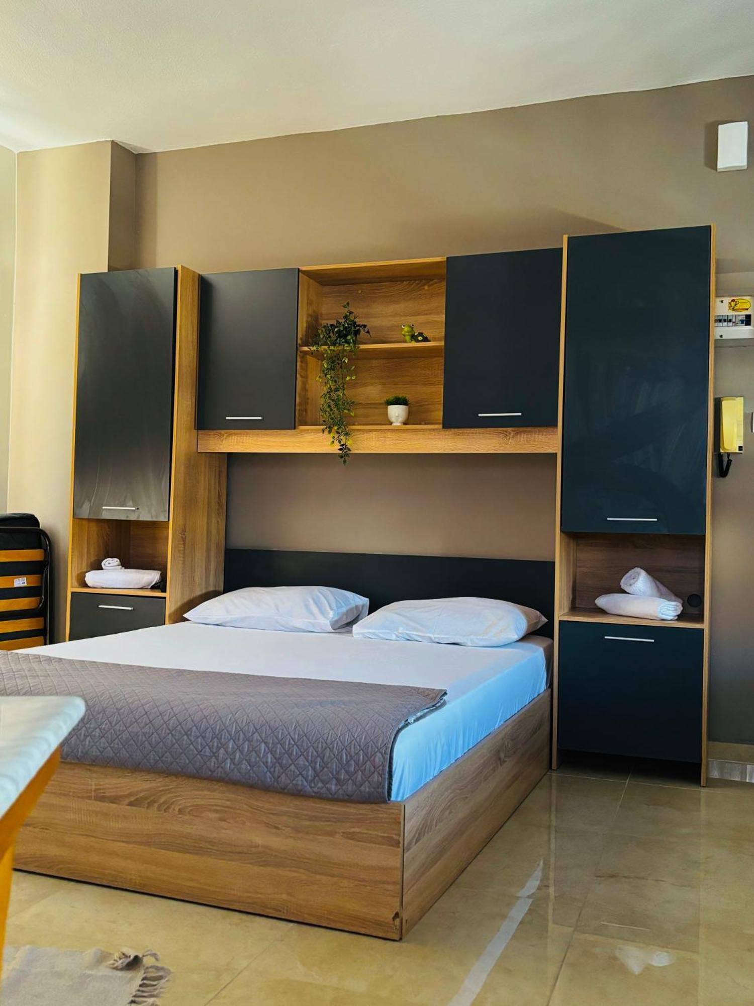 City View Apartments 3 세레스 외부 사진
