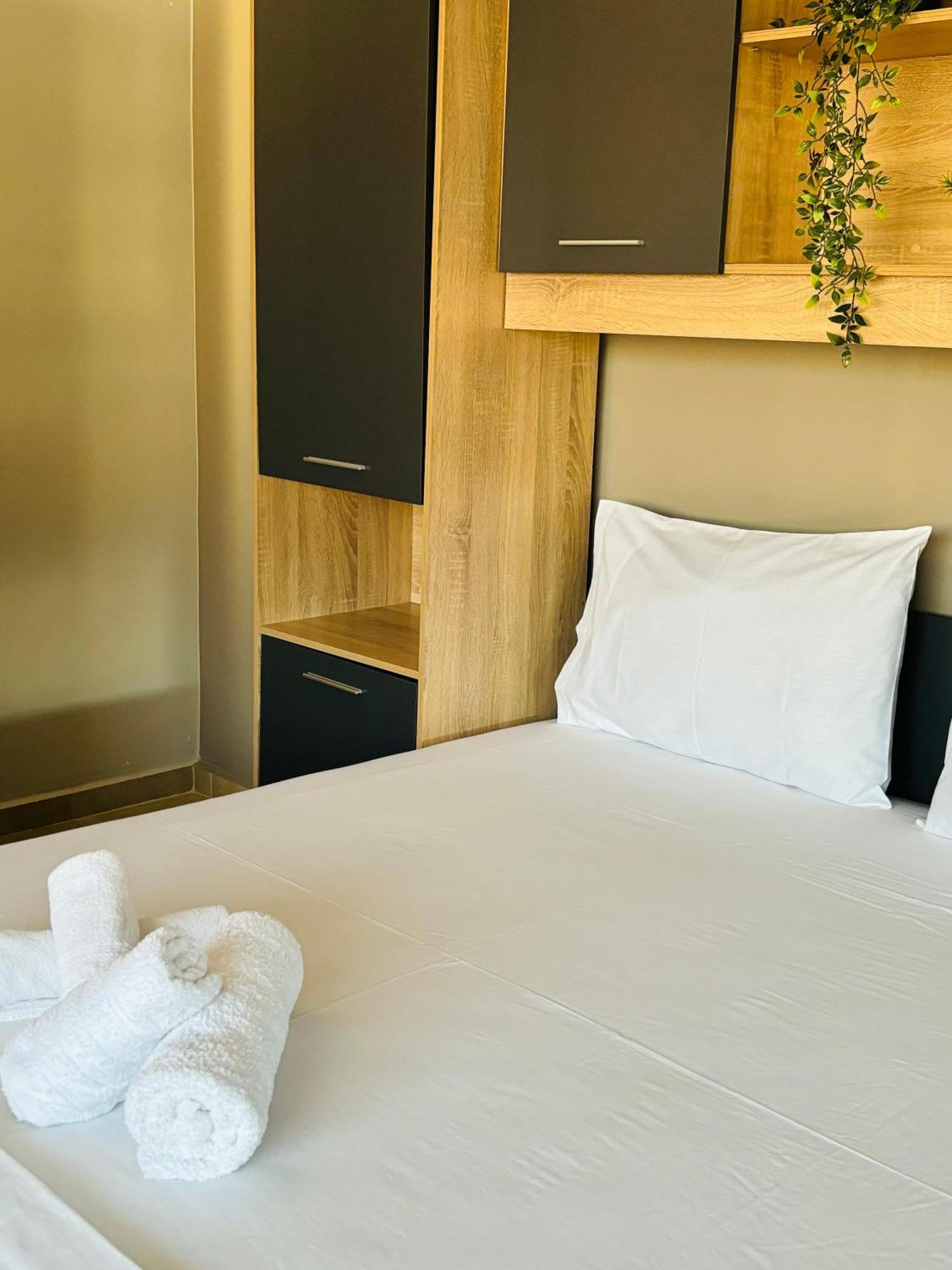 City View Apartments 3 세레스 외부 사진